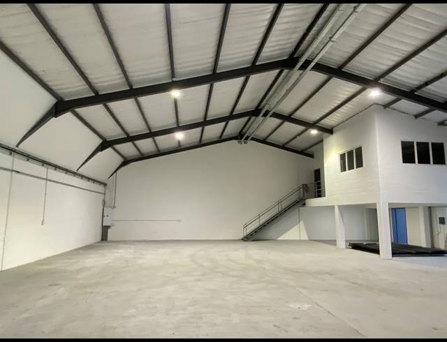 444M² WAREHOUSE TO LET IN TOKAI